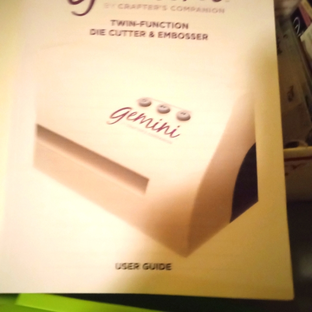 Like new Gemini Die Cutter & Embosser